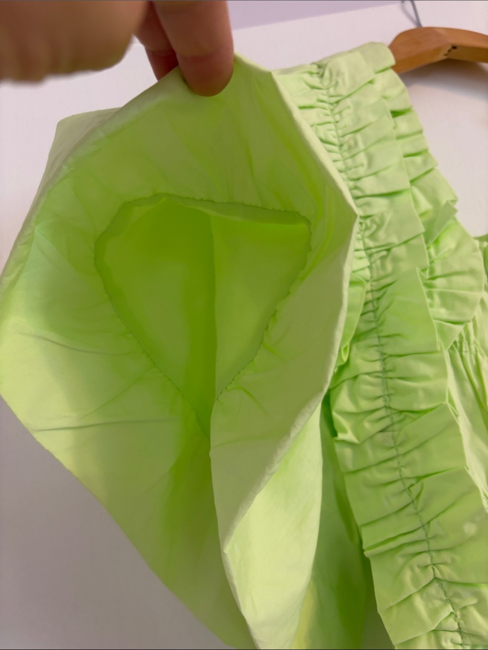 Zara Lime Green Ruffled Smocked Cropped Blouse - Picture 2 of 4